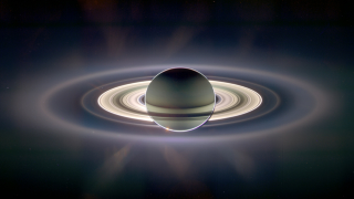 Illustration for article titled This rare view of Saturn is among the most awe-inspiring images of the planet we've ever seen